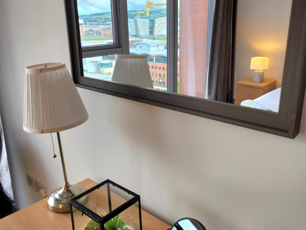 Apartamento Pass The Keys Stunning Penthouse With Balcony Sunset Views Belfast Exterior foto
